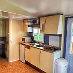 Mobil 24m² Avec Terrasse Pour 4 Personnes - Api-1-52-412