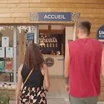 Mobil 24m² Avec Terrasse Pour 4 Personnes - Api-1-52-412 Camping *
