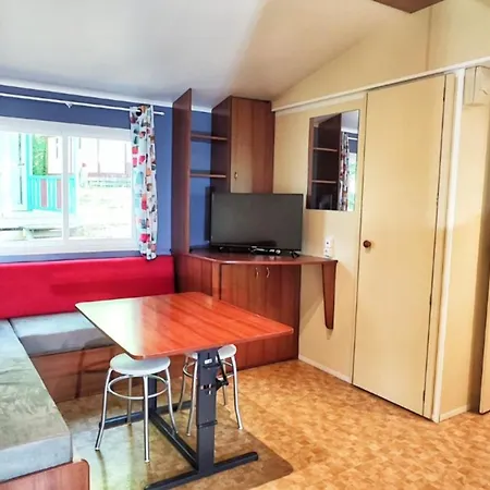 Campingplads Mobil 24m² Avec Terrasse Pour 4 Personnes - Api-1-52-412 *